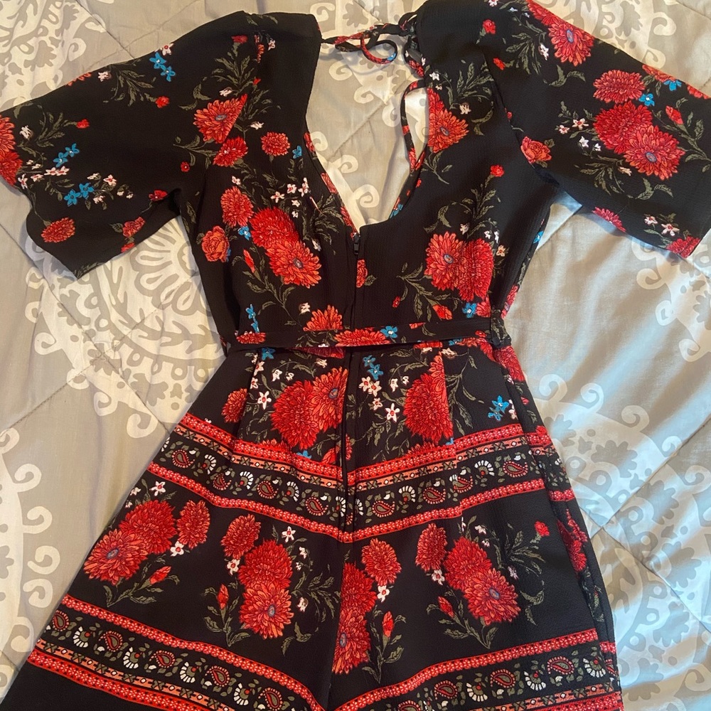 Black And Red Patterned Romper - image 2